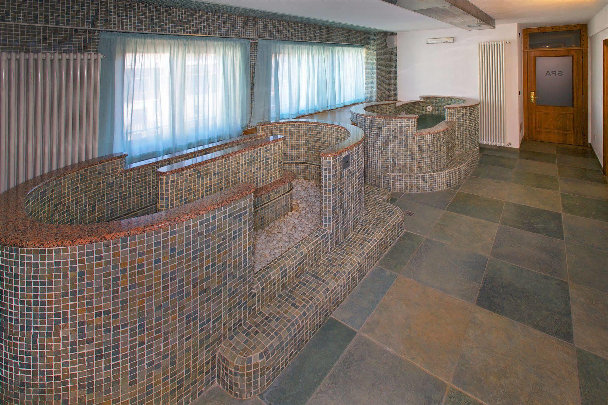 Hotel Savoia Debili Oulx المظهر الخارجي الصورة